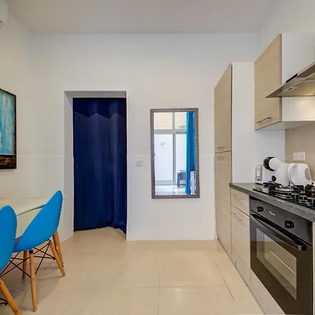 Apartman With Terrace 5 Min Walk To Valletta Floriana